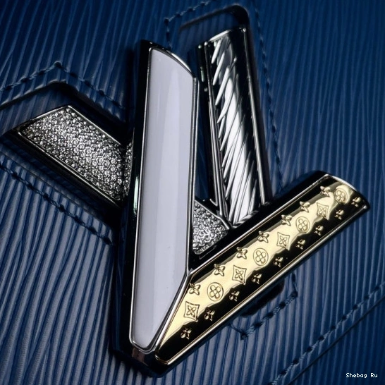VUITTON TWIST LOUIS PM 0822